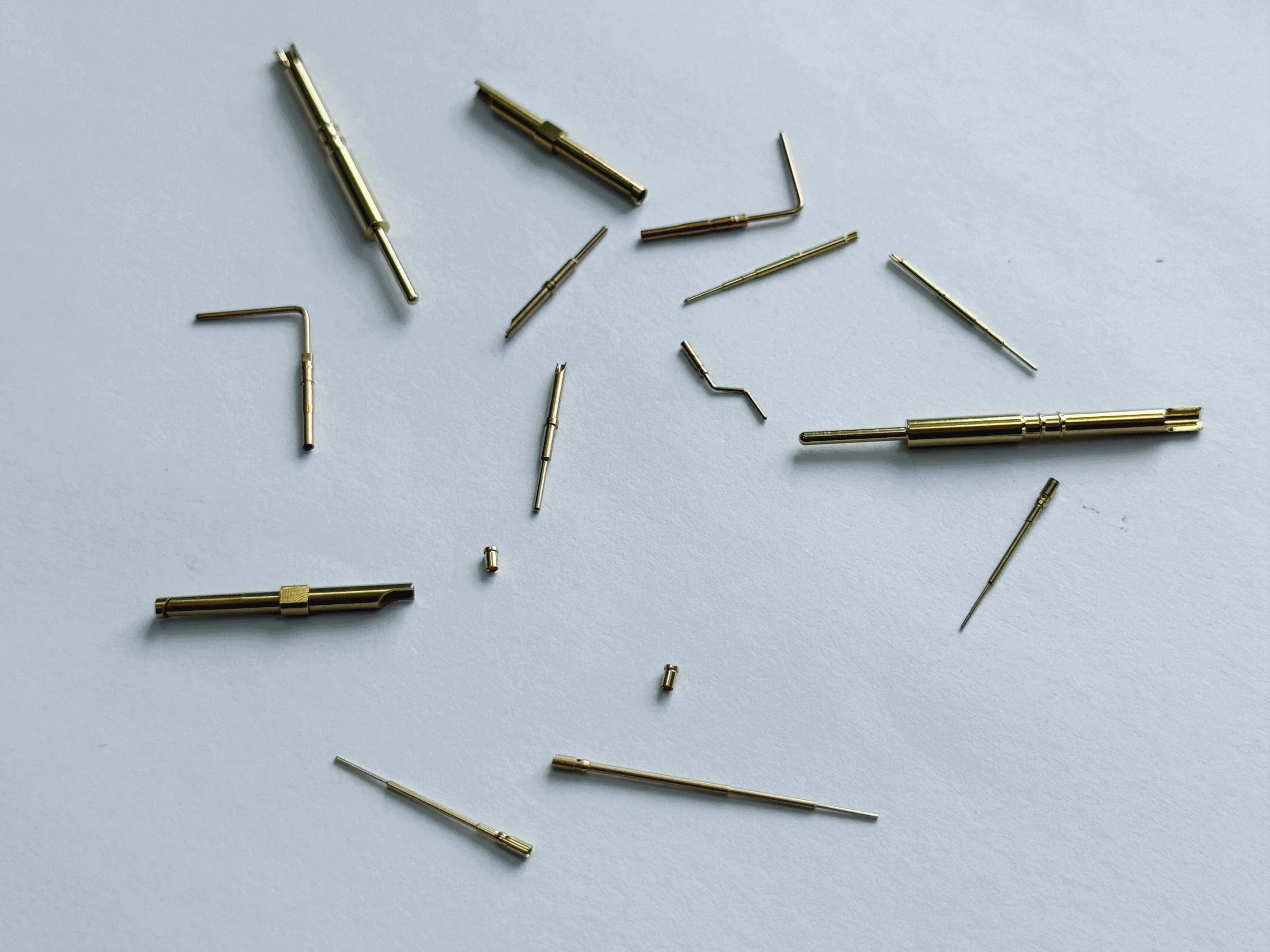 Контакты электрических соединителей